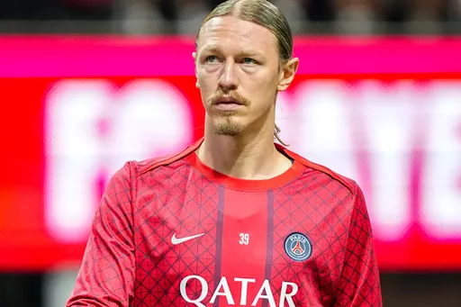 Вратарь «ПСЖ» Сафонов потерял в стоимости на Transfermarkt