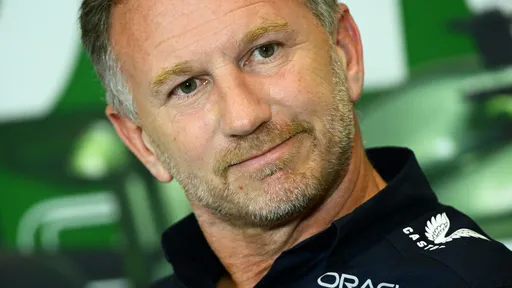 F1-Insider: сотрудница Red Bull Racing подала на Хорнера в суд