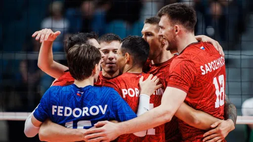 Российский волейбол вернули на мировую арену: правда, пока без флага