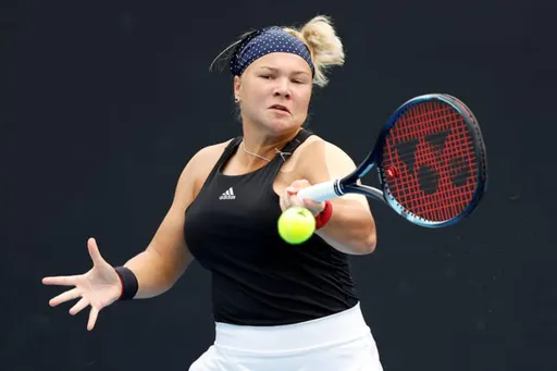 Диана Шнайдер одолела Кэти Макнелли и вышла во второй круг WTA-500 в Сеуле