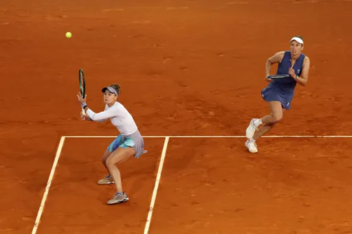 Кудерметова и Мертенс проиграли в финале парного турнира WTA-1000 в Риме