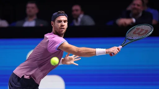 Карен Хачанов вышел в финал турнира ATP в Вене, обыграв де Минора