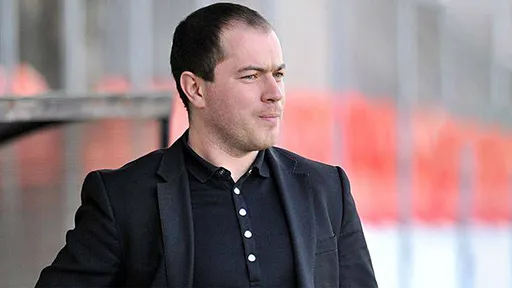 Асхабадзе заявил, что Евсеев подписал с «Факелом» долгосрочный контракт