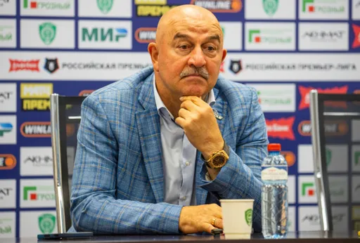 Черчесов вступил в спор с журналистом после поражения от «Динамо» в Кубке России