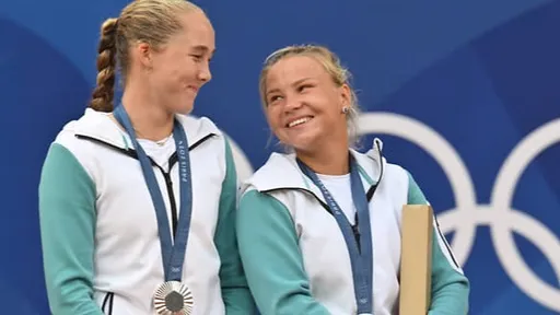 Андреева и Шнайдер обыграли Аояму и Яфань в 1/8 финала US Open