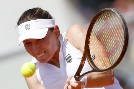 Александрова стартовала с победы над Мбоко в турнире WTA-1000 в Ухане