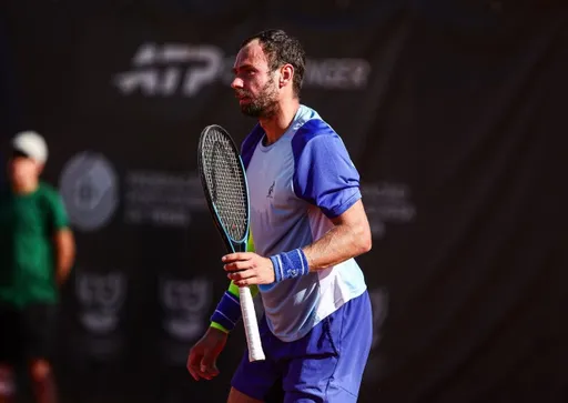 Сафиуллин проиграл канадцу Галарно в финале квалификации турнира ATP в Штутгарте