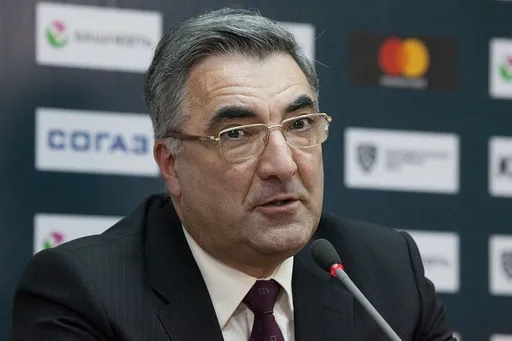 Вайсфельд назвал «Локомотив», «Авангард» и «Металлург» фаворитами FONBET КХЛ