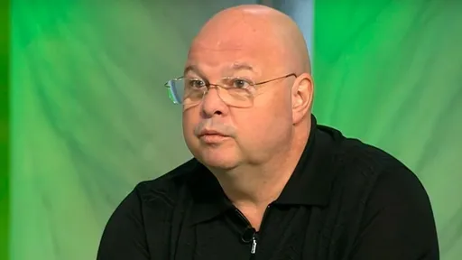 Червиченко назвал красную карточку защитника ЦСКА Роши провокацией арбитра VAR Шадыханова