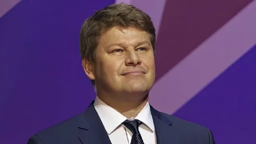 Губерниев: страна должна объединиться вокруг таких, как Мальцев и нашей команды