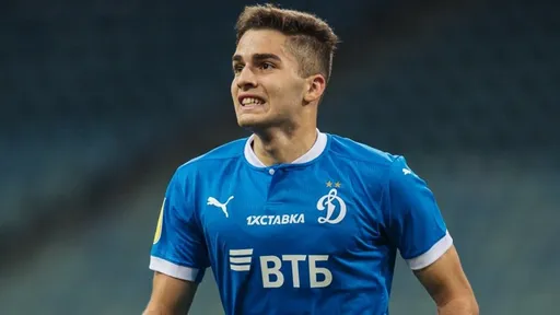 Корнеев: трансфер Захаряна означает, что люди выбирают футбол, оставляя политику в стороне