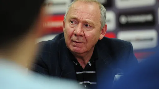 Романцев рассказал, что в новогоднюю ночь загадал возвращение российского футбола на международную арену