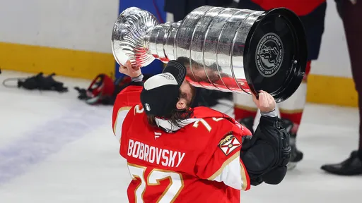 IIHF добавила Бобровского в поздравительный пост о «Флориде»