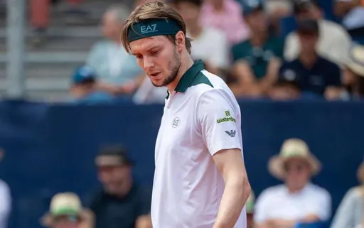 Синнер уверенно обыграл Бублика и вышел в четвертьфинал US Open-2025