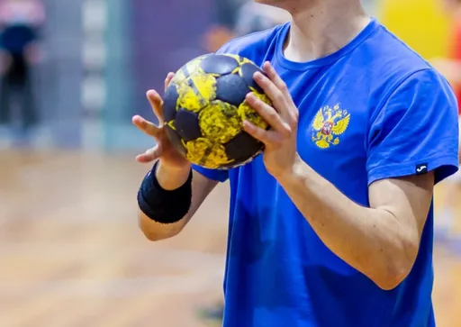 IHF допустила сборные России и Беларуси к участию в турнирах под своим флагом