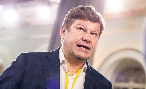 Губерниев: вчера Соболева от команды отстраняют, теперь он обвиняет во всём журналистов