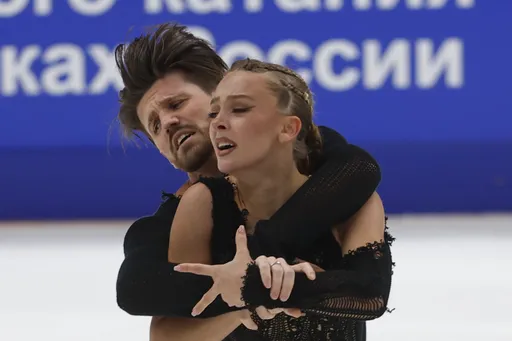 Степанова выиграла чемпионат России в паре с Букиным. Знакомимся с красавицей-фигуристкой