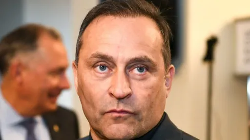 Свищев прокомментировал решение ФИДЕ о допуске россиян к соревнованиям