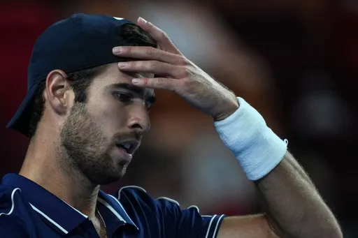 Хачанов пропустит турнир ATP-250 в Афинах, его заменит ван де Зандсхулп