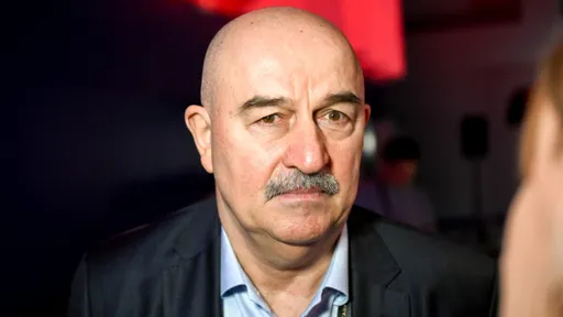 Черчесов не согласился с тем, что у сборной России проблемы с центром обороны