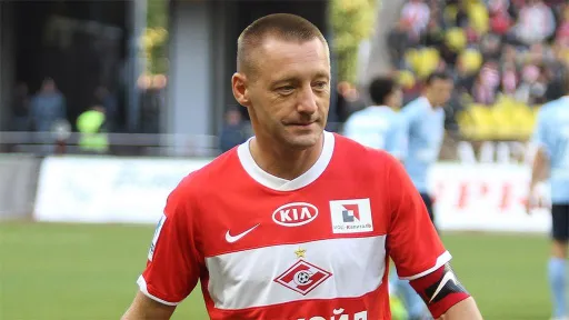 Тихонов: хочется, чтобы «Спартак» конкурировал с «Зенитом»