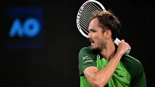 Россияне на Australian Open: Даниил Медведев и Мирра Андреева вылетели в четвертом круге