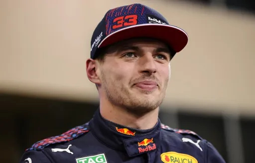 Ферстаппен и Вольф прилетели в Сардинию