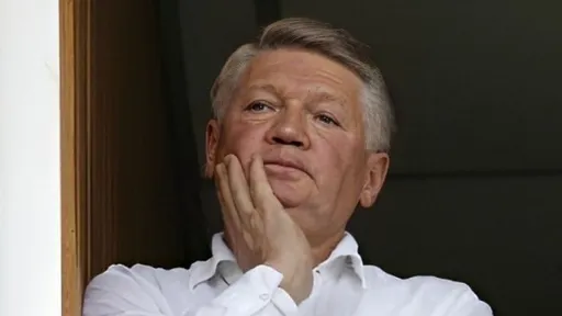 Заварзин: Кафанов – тренер вратарей, пусть тренирует голкиперов