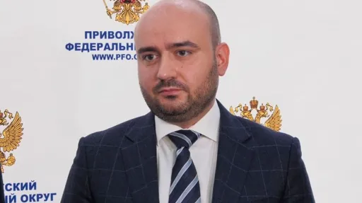 Губернатор Самарской области Федорищев посетил матч «Крыльев» с «Локомотивом»