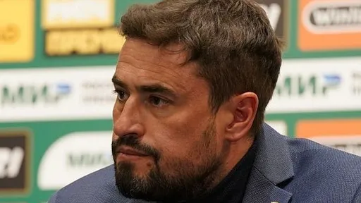Тренер «Торпедо» Клотет назвал арбитра Шадыханова клоуном после удаления в матче со «Спартаком»