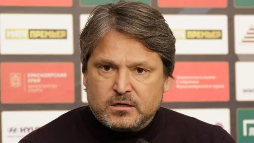 Радимов заявил, что Евсеев ничего не испортил в «Факеле» своим фирменным прыжком на стол