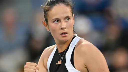 Касаткина одержала волевую победу над Джонс в турнире категории WTA-500