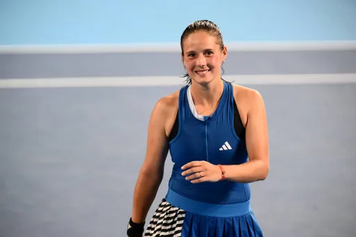 Касаткина вышла в финал турнира WTA в Аделаиде после снятия соперницы