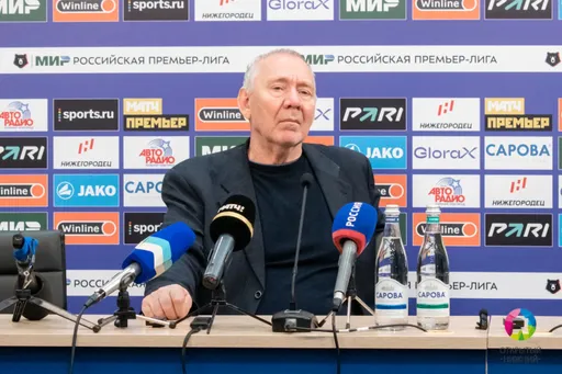 В «Пари НН» высказались о возможном продлении контракта с Олегом Романцевым