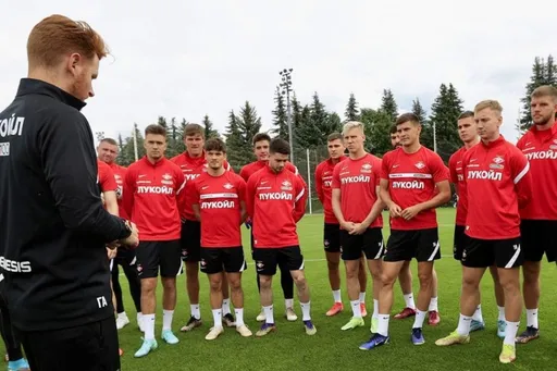Зеленов: в «Спартаке» некоторые игроки простудились, некоторые остались в Москве по решению тренерского штаба