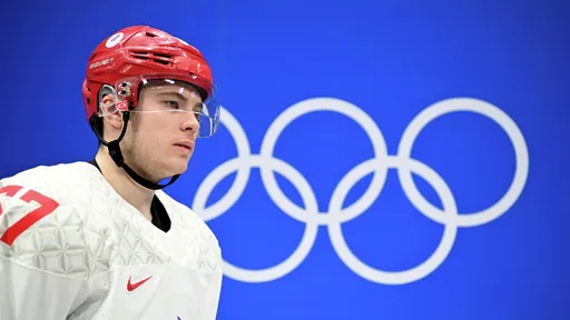 «Каролина» сняла прибытие Никишина в расположение команды
