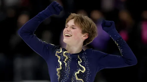 Илья Малинин выиграл произвольную программу в финале Гран-при
