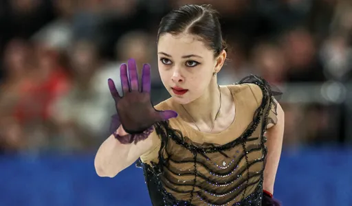 Сменившая гражданство фигуристка Самоделкина сняла на видео тренировку в США