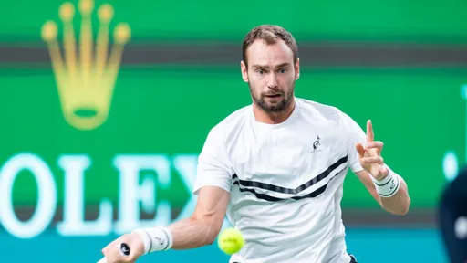 Сафиуллин проиграл Марожану в первом раунде турнира ATP в Гонконге