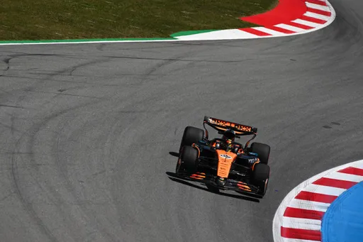 Пилот McLaren Пиастри стал лучшим по итогам квалификации Гран-при Исании