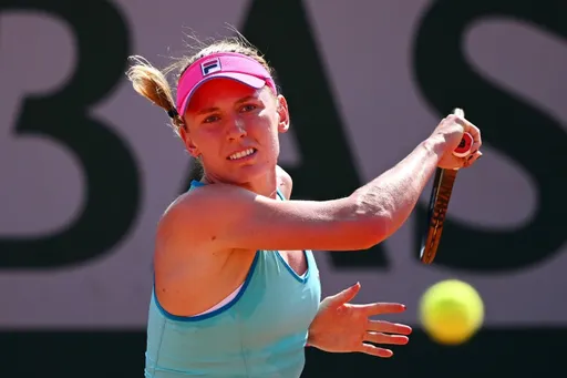 Александрова проиграла Пегуле и не вышла в 1/4 финала WTA-1000 в Ухане