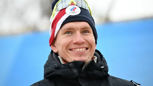 Большунов выиграл 15-километровую гонку свободным стилем на «Чемпионских высотах»