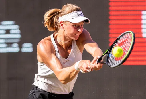 Самсонова разгромно уступила Векич и вылетела с Australian Open