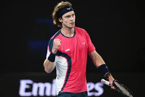 Андрей Рублёв переиграл Оже-Альяссима и вышел в финал турнира ATP-500 в Дохе