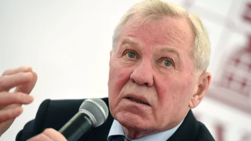 Майоров назвал абсурдом стремление руководства КХЛ отделиться от ФХР