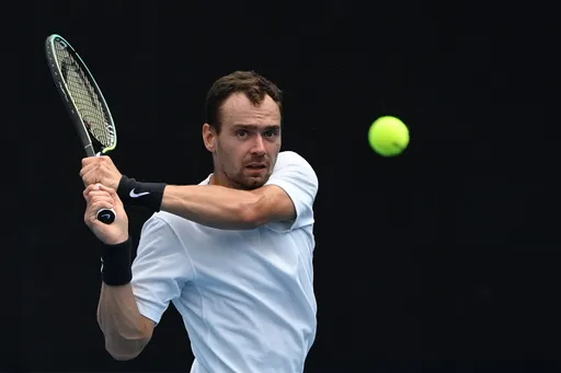 Сафиуллин обыграл Юньчаокэтэ и вышел в полуфинал турнира категории ATP-250