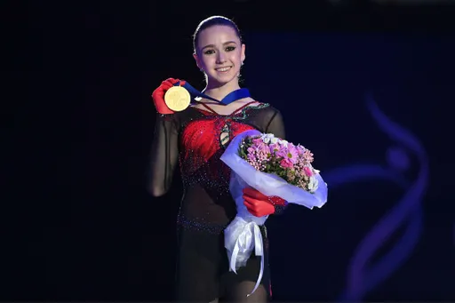 Камила Валиева поделилась фотографией с выпускного