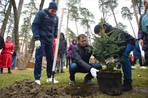 БК Леон и ФК «Леон Сатурн» провели экологическую акцию