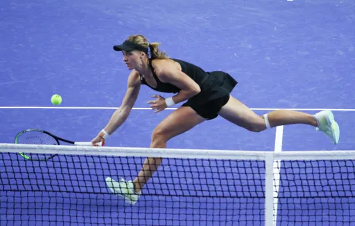 Самсонова вышла в третий круг турнира WTA-1000 в Ухане