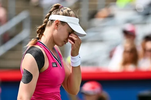 Елена Рыбакина не примет участие в турнире WTA-1000 в Пекине из-за травмы